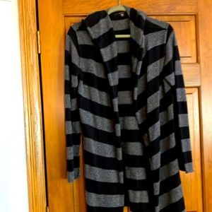 Sweater weather! Black and grey cardigan!